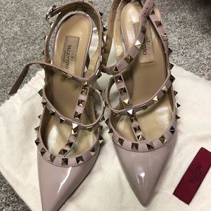 Valentino Rockstuds 4 in heel. Size 37.5
